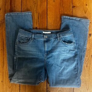 Levi’s High Rise Boot Cut Jeans Size 16